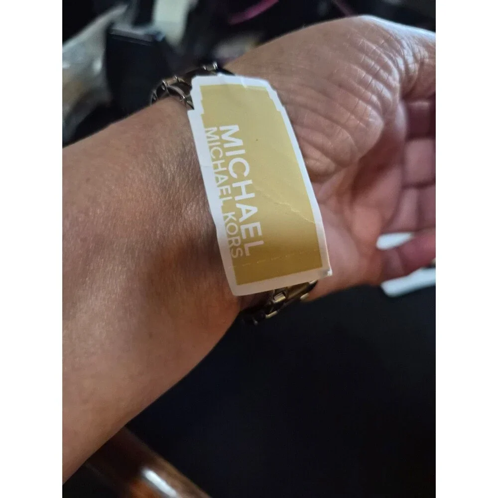 Michael Kors MK-4621 Pave Two Tone Rose Gold Watch  needs battery